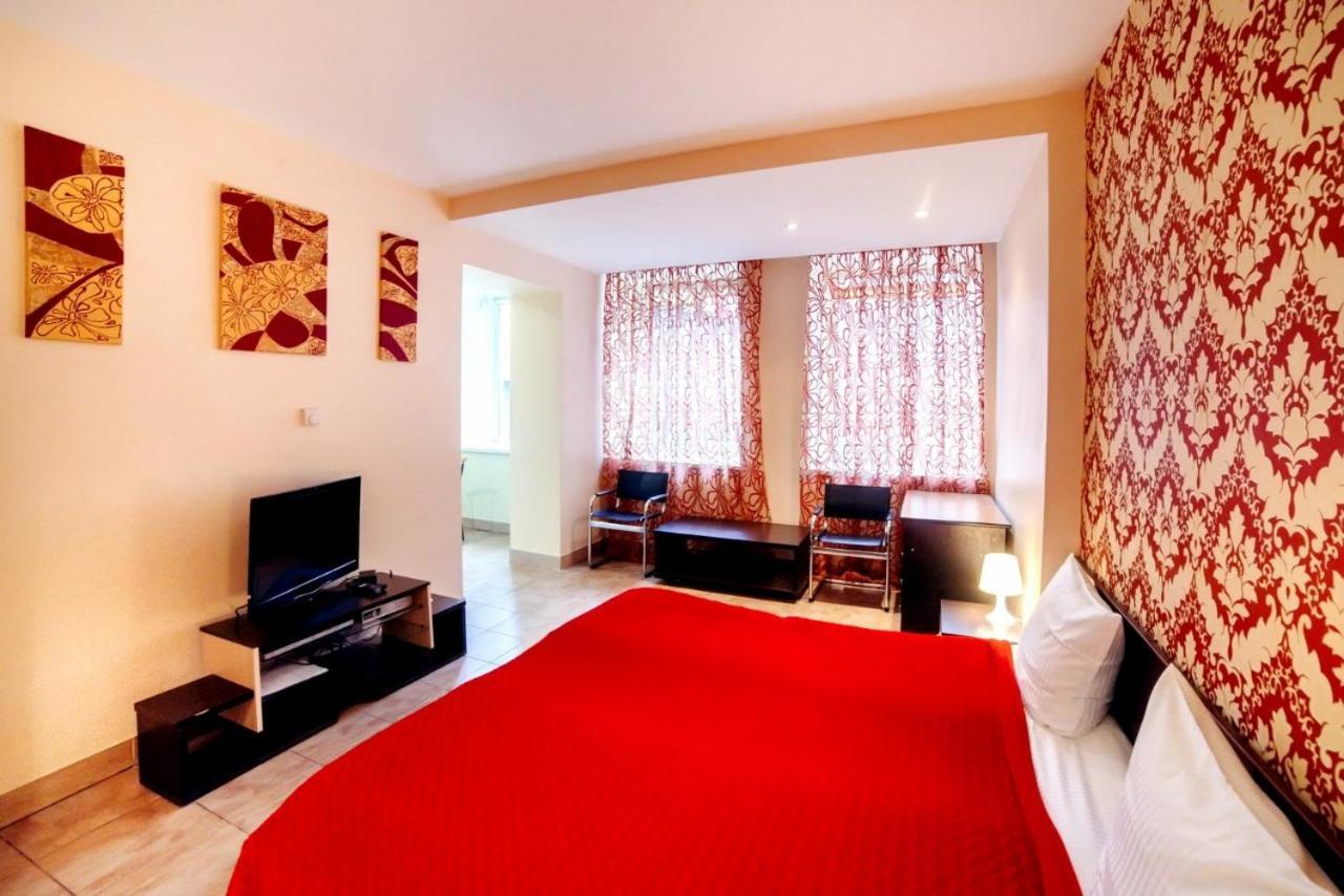 Best Apartment Plosha Rynok ลวีฟ ภายนอก รูปภาพ