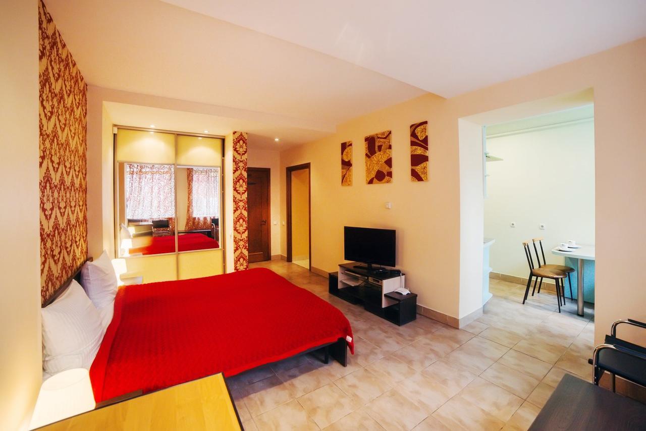Best Apartment Plosha Rynok ลวีฟ ภายนอก รูปภาพ